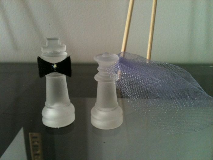 Show me ... your cake toppers!