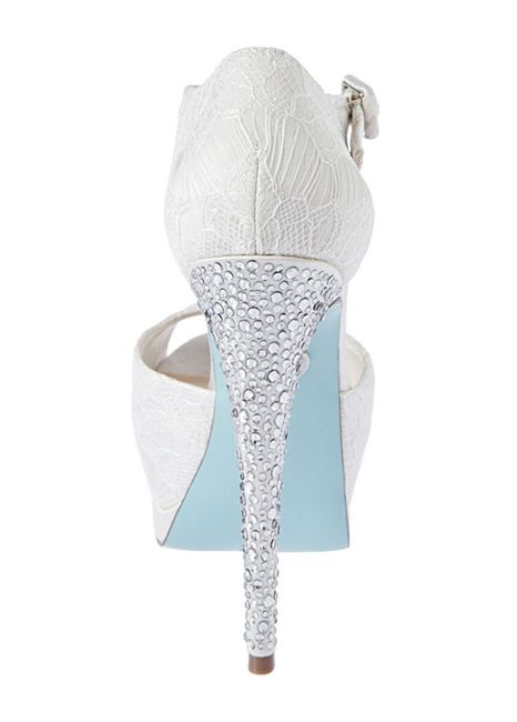 Let's see some shoes!