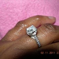 ok so I know a post like this was done not to long ago...but since we have some newbies..E-RINGS! lo