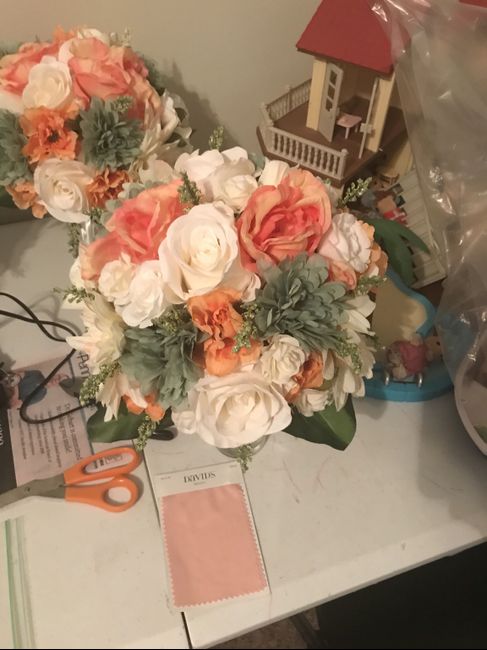 Real Flowers vs. Artificial. What did you ladies choose and why? - 2