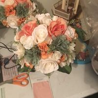 Real Flowers vs. Artificial. What did you ladies choose and why? - 2