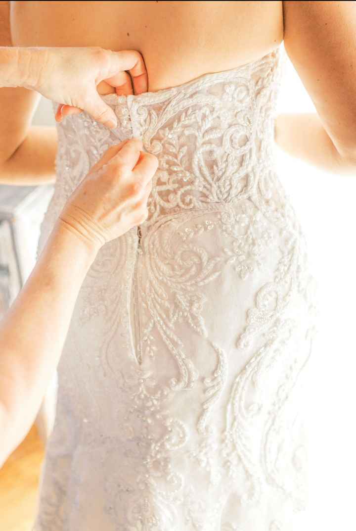 Which do you prefer: Fingertip or cathedral veil? - 1