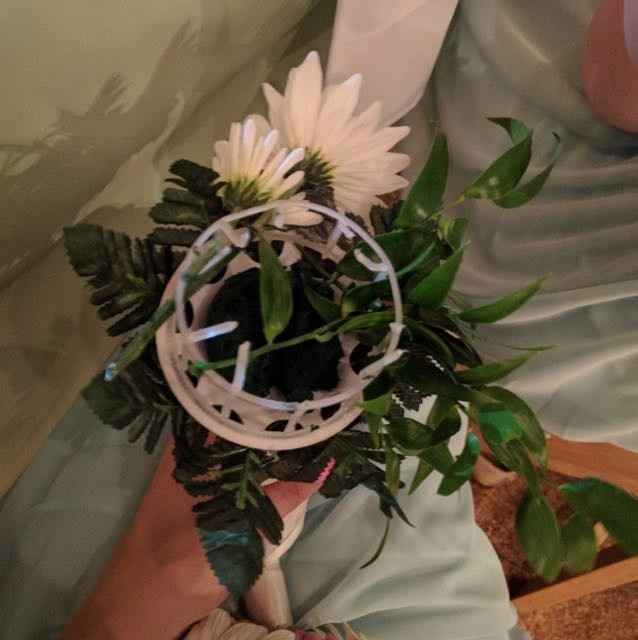 Wedding bouquet disaster!!