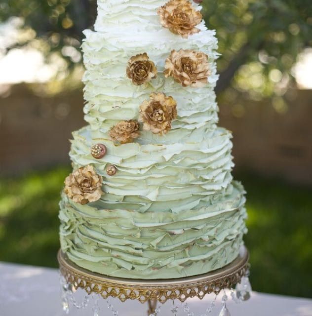 deciding on wedding colors