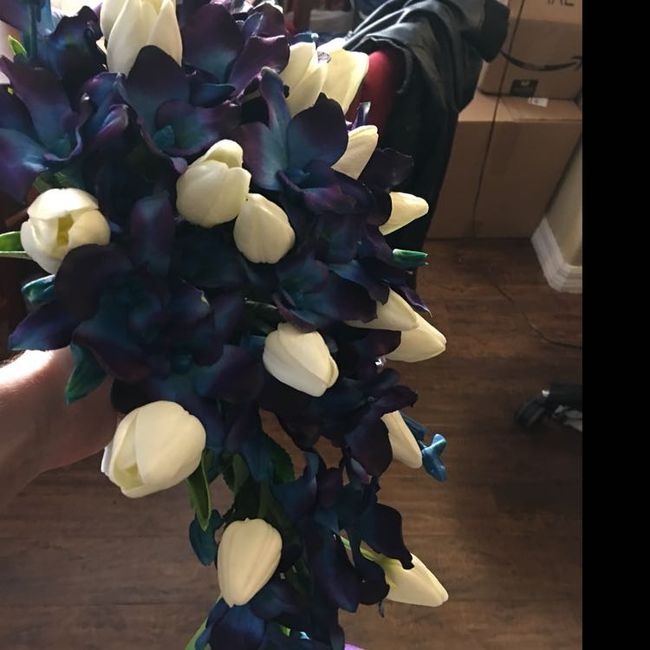 Who is going for a color bouquet - 1