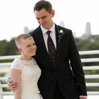 So.... all veils come with combs?  'cuz I'm bald... - 1