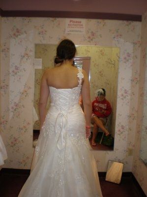 Ok,I think it's been a week or so...DRESSES PLEASE?! *whines
