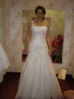 I need inspiration...show me your DRESS!! :)