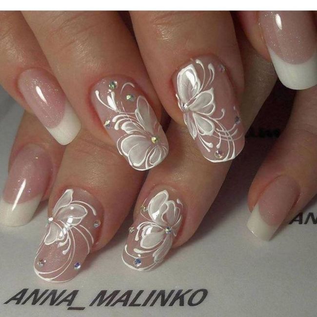 Show me those Nails!