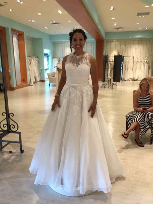 Let me see your DRESS!