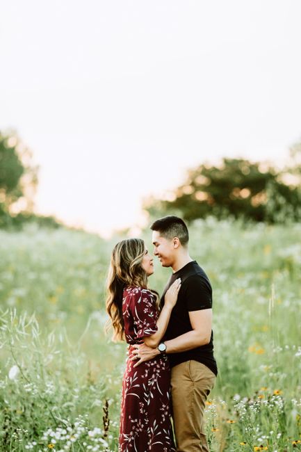 Show off your favorite engagement pictures 34