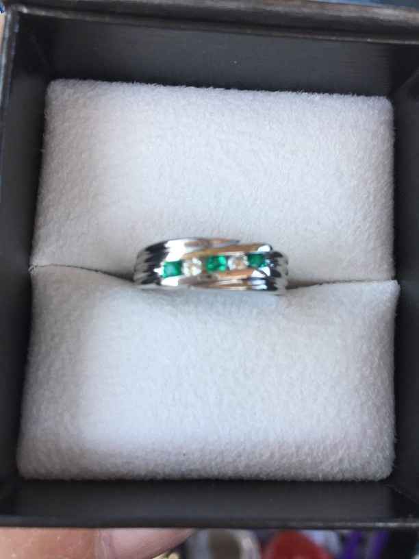 Mens engagement ring?