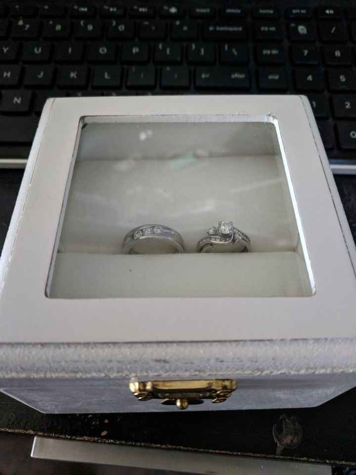 How much did/will you guys pay for Fh's wedding band? - 1