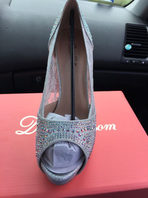 show me your shoes!