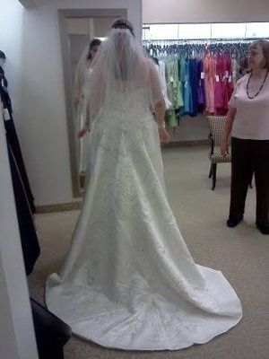 bought my dress today (with pictures) lets see yours :)