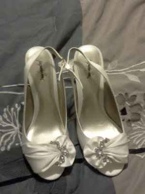 Finally found shoes and jewelry ...