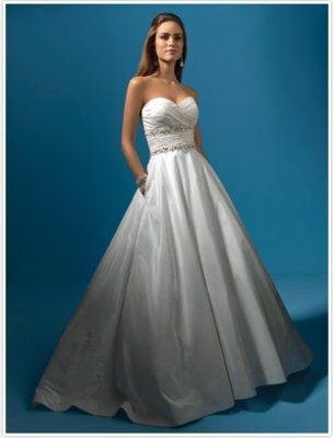 Wedding Dresses, lets see them!