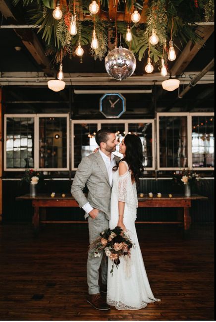 Does your wedding dress have lace, beading, or both? 4