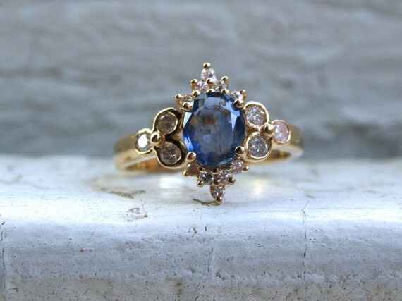 Vintage Sapphire with diamonds