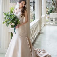 I wanna see your wedding dress!