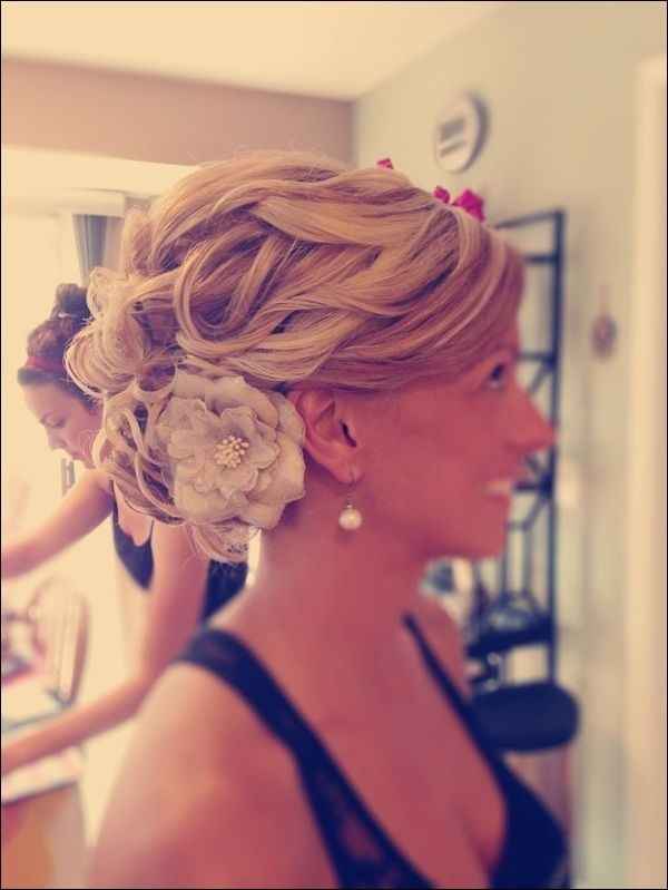 Short hair style day of