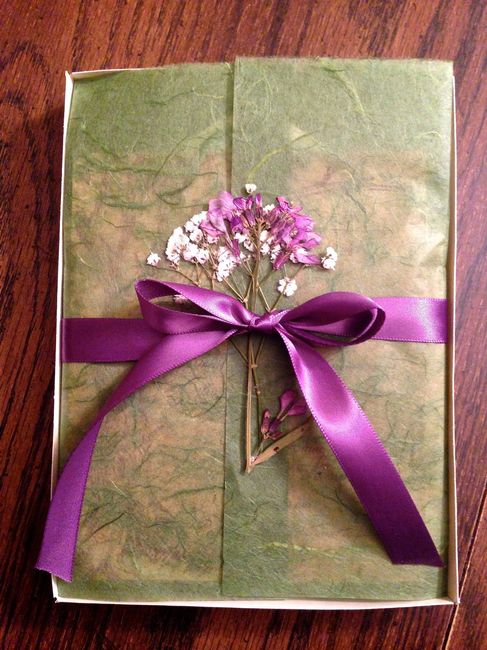 Show us your wedding invitations!