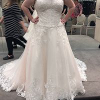 Show me your cream/champagne dresses! - 1