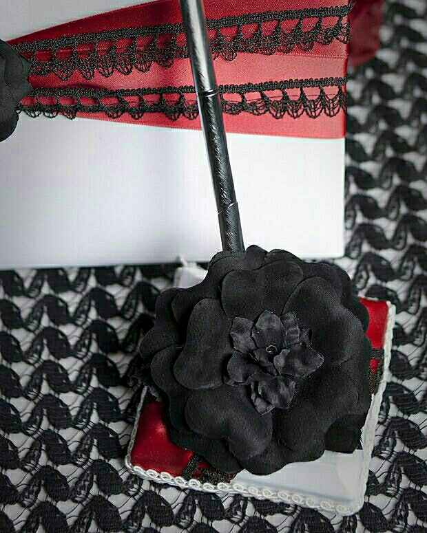 i am planning to do a diy wedding guest book but I'm having trouble finding a step-by-step tutorial.