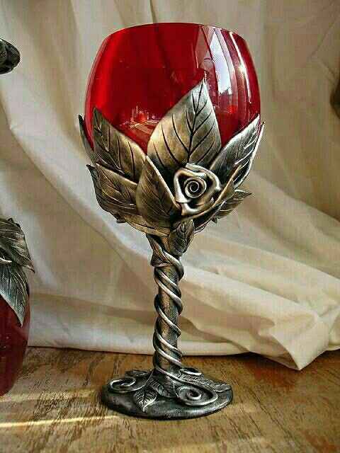 These are a few of the decorations that I've come across on Pinterest for my gothic "interview With 