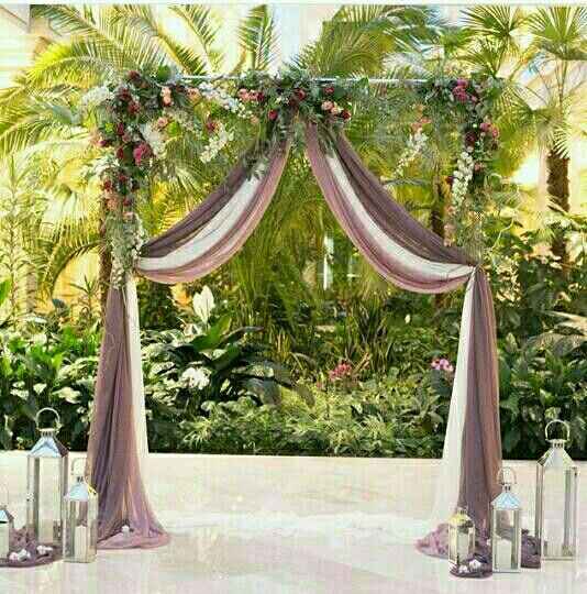 These are a few of the decorations that I've come across on Pinterest for my gothic "interview With 