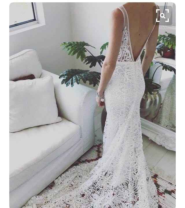 Second guessing 2700$ Dress :/