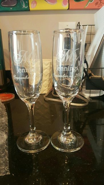 Let's see everyone's champagne flutes!