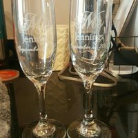 Let's see everyone's champagne flutes!