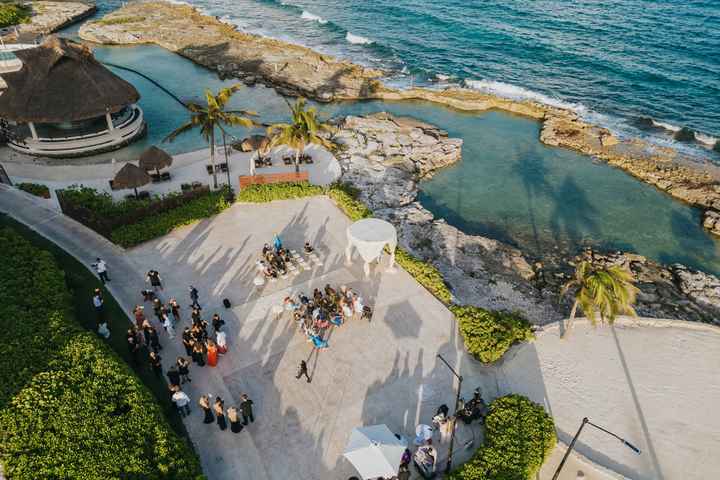 destination wedding was soooo Smart!!! July outdoor ceremony venue was the best choice i ever made -