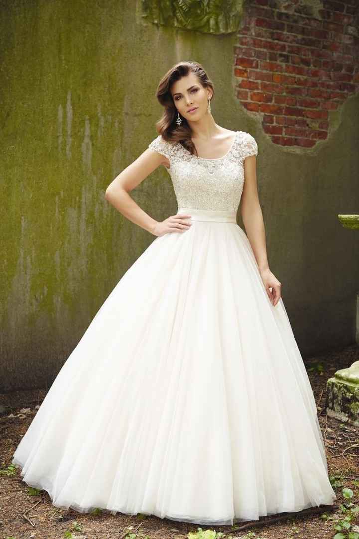 Show Me Your non-Strapless Dress!