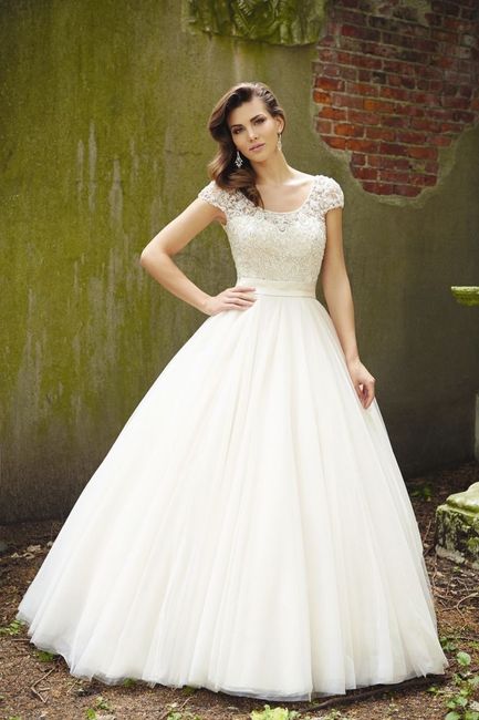 Show Me Your non-Strapless Dress!