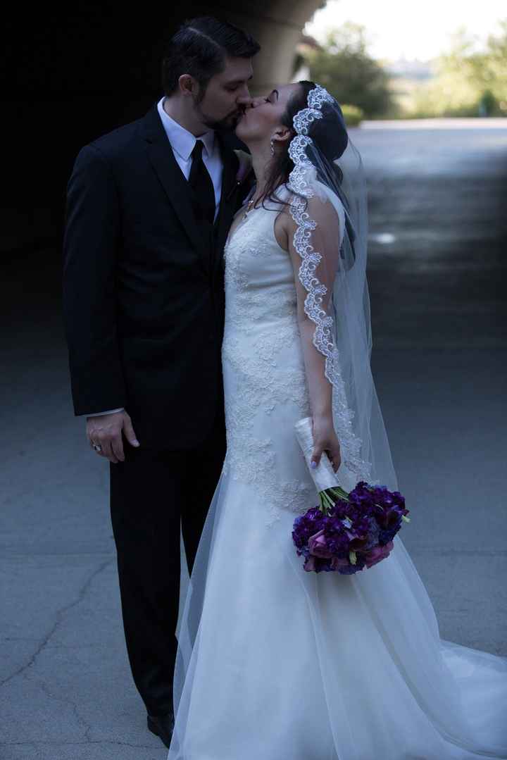 May I see your wedding portraits? (For those who are already married)