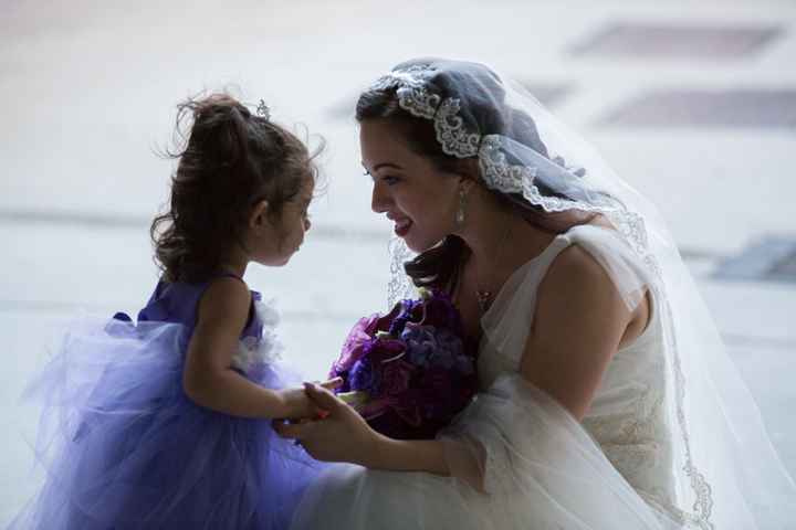 May I see your wedding portraits? (For those who are already married)