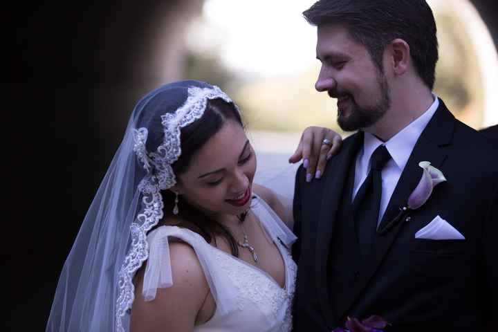 May I see your wedding portraits? (For those who are already married)