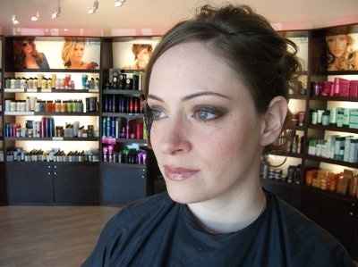 REALLY pale skin - makeup?