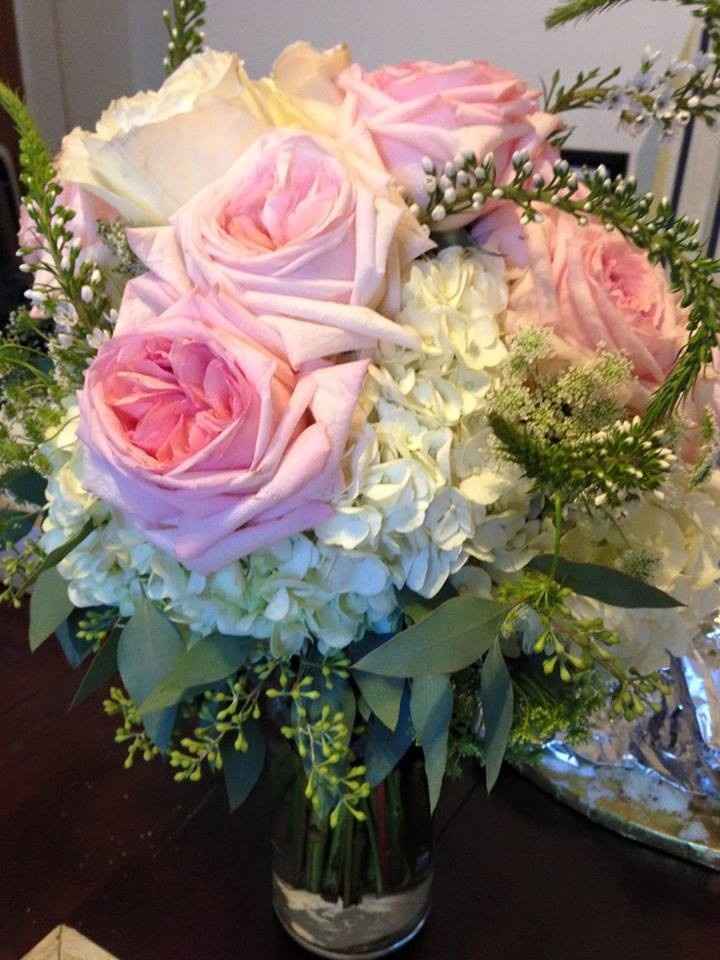 Bride's Bouquet - All White or Colorful?