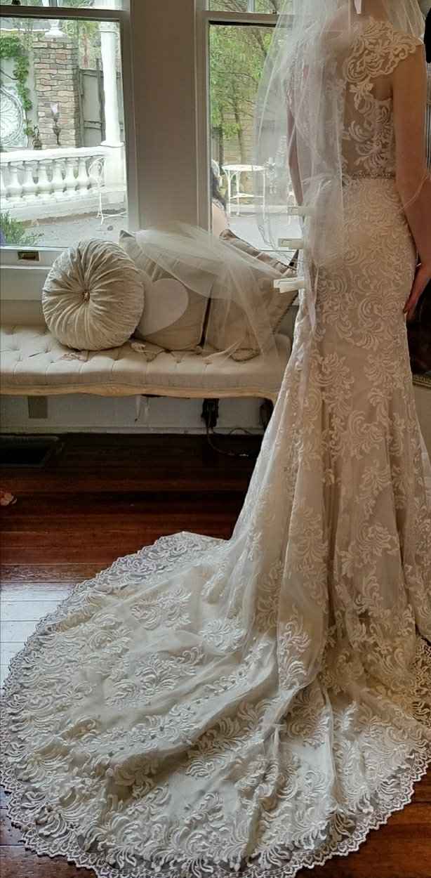 Who else loves lace?  Show off your lace dresses and/or veils! - 2