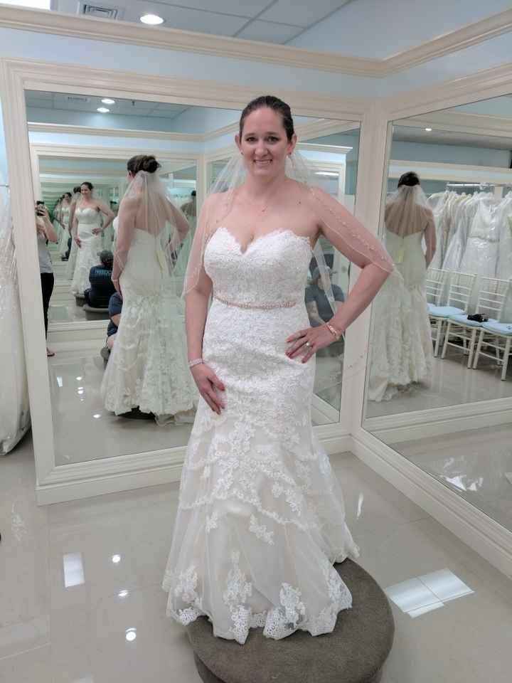 I wanna see your wedding dress!