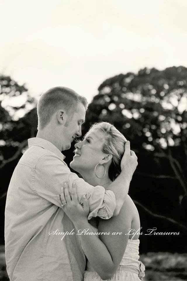 More Engagement Pics =)