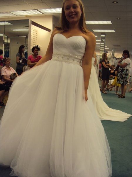 I said YES to the dress!! (=
