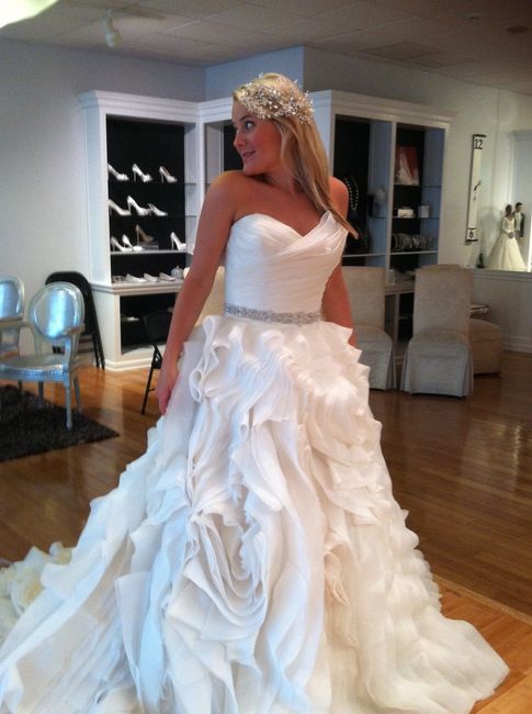 I can finally participate in dress porn posts with pictures of MY dress with ME in it!!!!