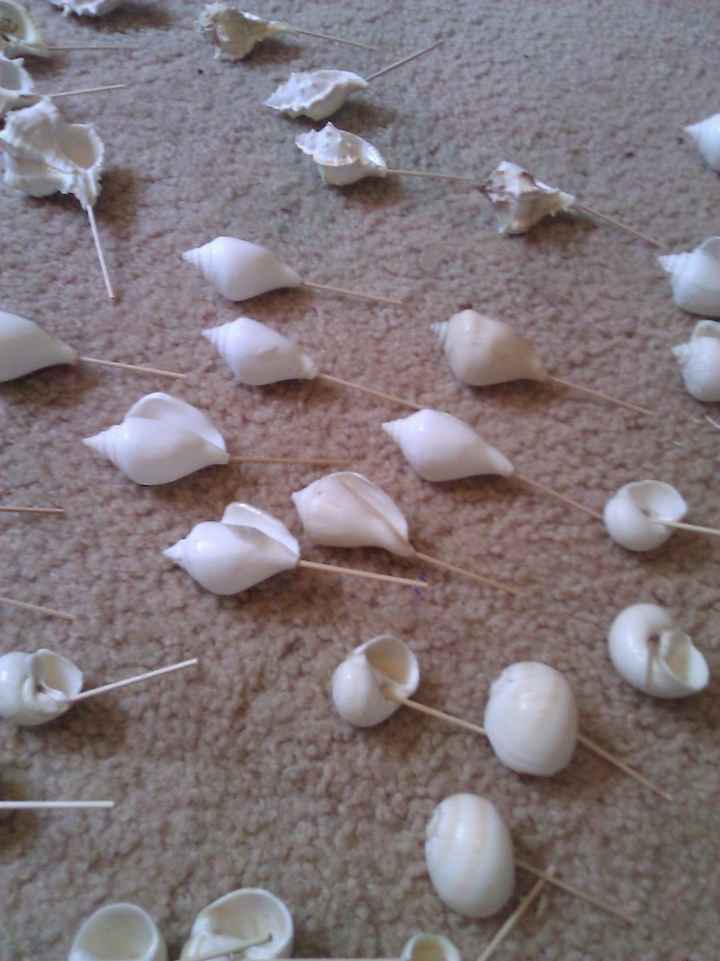 Beach Brides...  or Beach theme wedding.  DIY Seashell Bouquet (w/pictures)