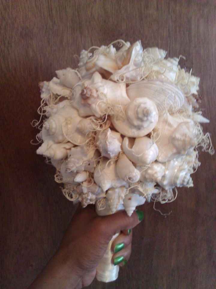 Beach Brides...  or Beach theme wedding.  DIY Seashell Bouquet (w/pictures)