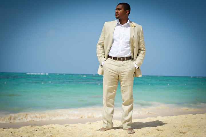 Guys suits.. CHECK! pic included!