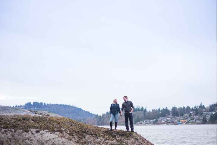 Engagement photo session "prop"